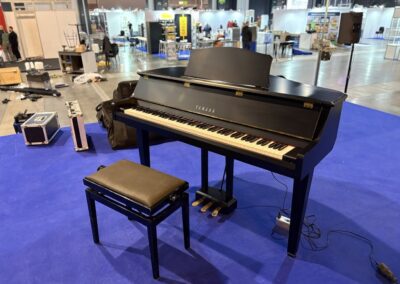 Fortepian cyfrowy Yamaha GT1 z wypożyczalni na targach w AmberExpo w Gdańsku